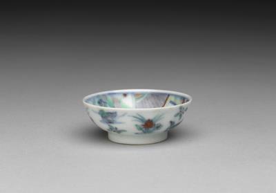 图片[3]-Saucer with wucai polychrome decoration, Ming dynasty, Chenghua reign (1465-1487)-China Archive